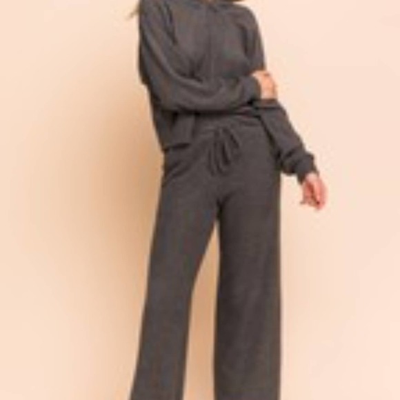Cropped Knit Sweater Lounge Pants - Picture 5 of 6